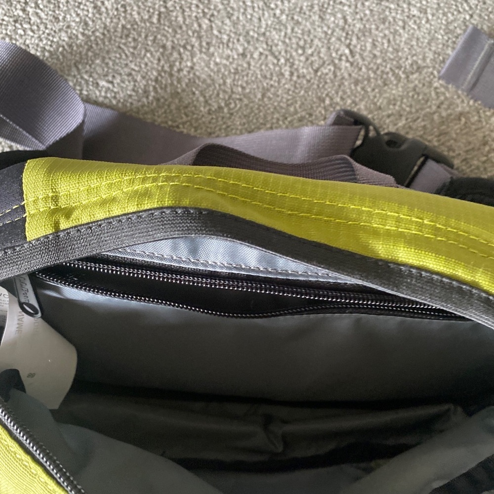 Large LL Bean hiking Fanny pack unisex - Picture 7 of 7